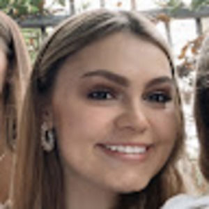 Meet your Posher, Claire